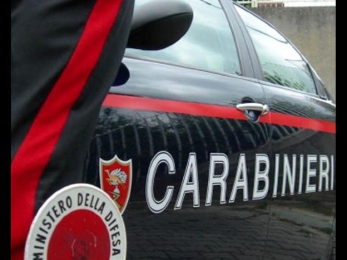 ubriaco fermato dai carabinieri 