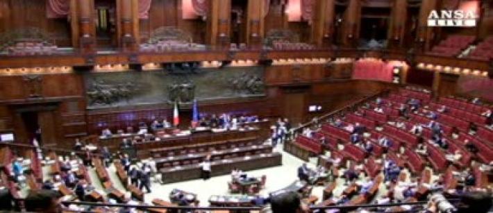 Vitalizi si cambia, primo s&igrave; della Camera all'abolizione