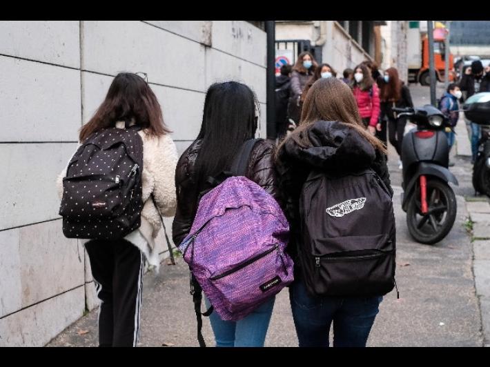 Scuola, esami terza media in ordine sparso nelle Marche