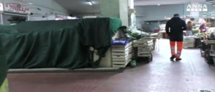 Raggi al mercato rionale di San Giovanni