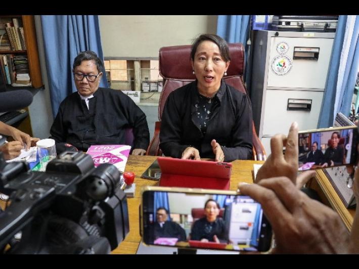 Birmania: Aung San Suu Kyi di nuovo accusata di corruzione