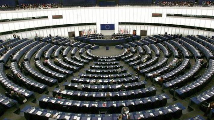 Il sistema elettorale e i parlamentari con la valigia