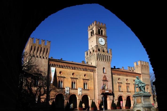 Terremoto nella maggioranza: si dimettono un assessore e due consiglieri