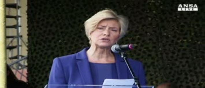 Pinotti, archiviata la 'naja', progettiamo il servizio civile