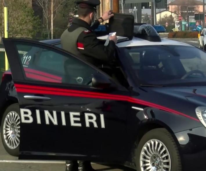 Dopo un piccolo incidente 18enne fa l'alcoltest: ritirata la patente appena presa