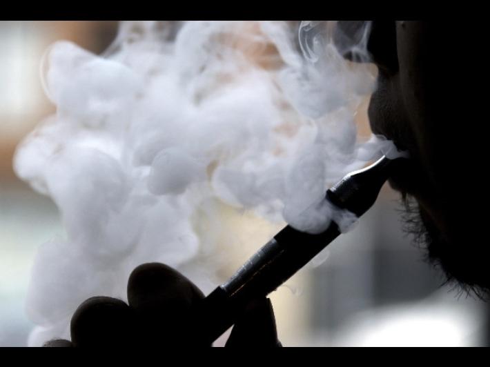 Sigarette elettroniche, vietarle "una minaccia per la salute pubblica"