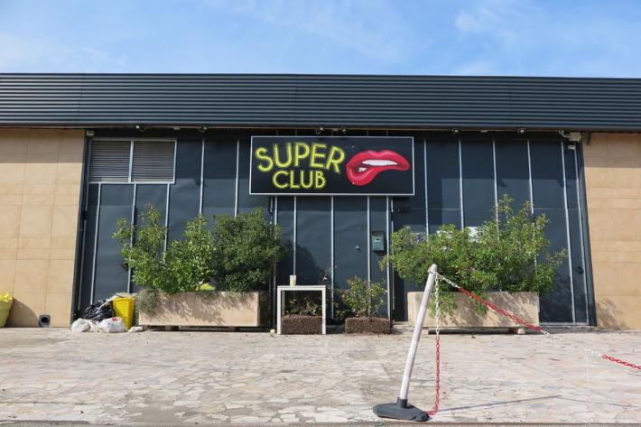 Prostituzione al night: tre condanne e un patteggiamento