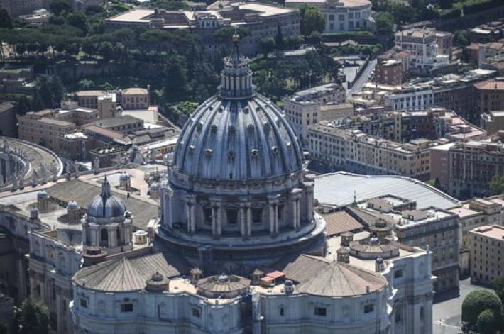 Il Vaticano contro il ddl Zan: "Viola il Concordato"