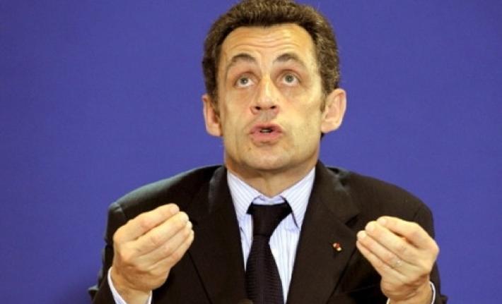 Sarkozy in stato di fermo  
