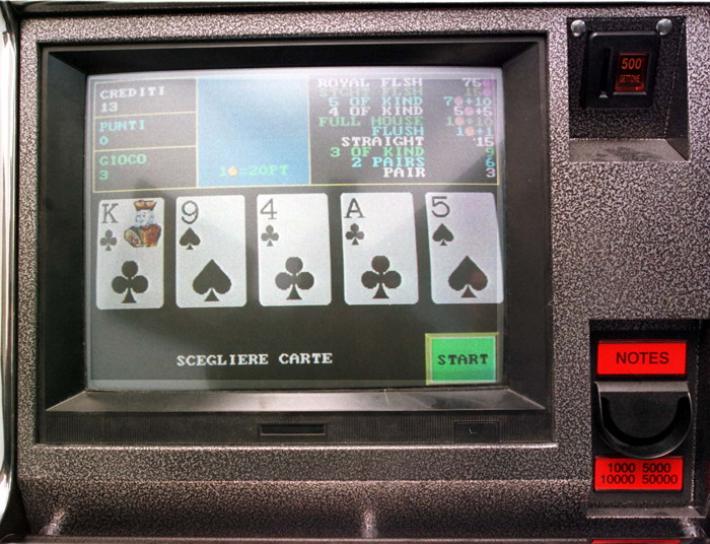 Sale giochi e distanziamento da luoghi "sensibili": il Tar chiude una sala scommesse a Parma