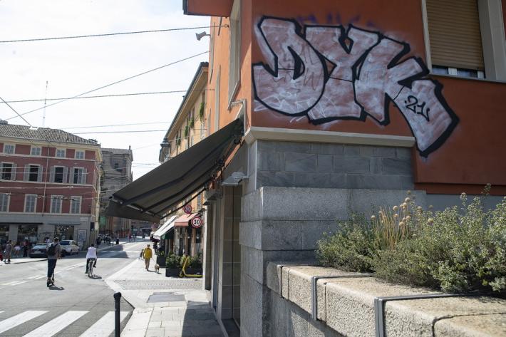 Graffiti abusivi in citt&agrave;: un fenomeno sempre pi&ugrave; esteso