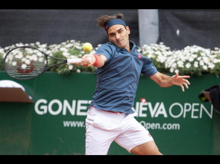 Infortunio al ginocchio: Roger Federer rinuncia alle Olimpiadi di Tokyo