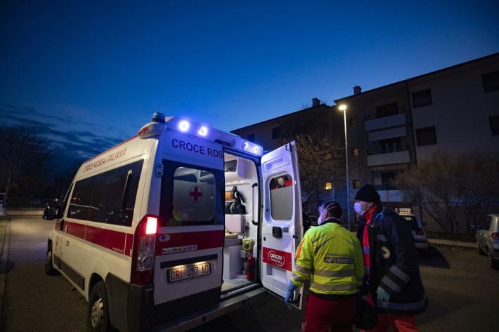 Ventottenne aggredito in via Mazzini