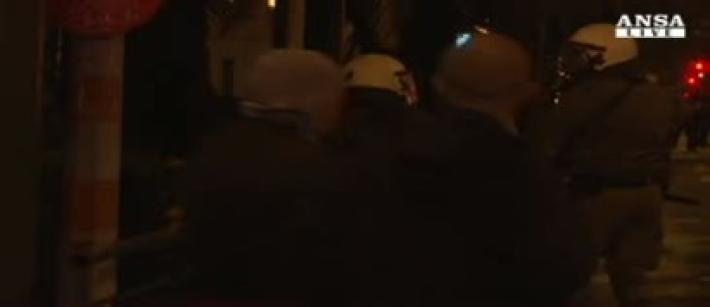 C'&egrave; Obama. Scontri ad Atene tra polizia e manifestanti