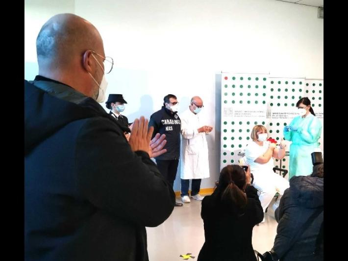 In Alto Adige ripensamento di 33 sanitari no vax 