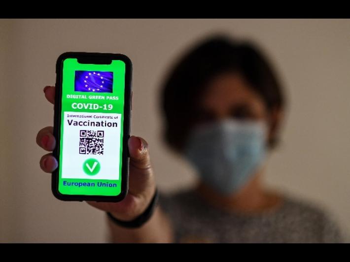 Effetto Green Pass, 80mila prenotazioni in 4 giorni in Emilia. 6.875 a&nbsp;Parma: L'Ausl mette a disposizione altre 1400 dosi