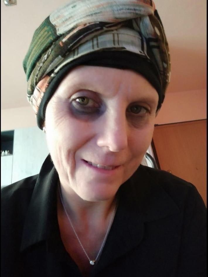 Cercava la madre naturale per curare un tumore: ora partir&agrave; per gli Usa