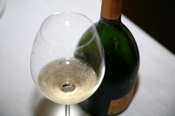Il Prosecco guida l'export in Ue e batte lo Champagne