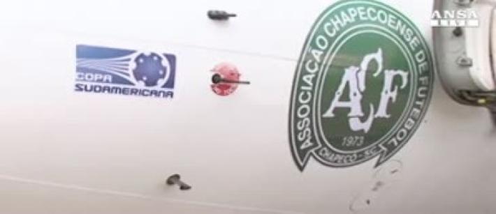 Aereo caduto, il pilota alla torre di controllo: "Siamo senza carburante"