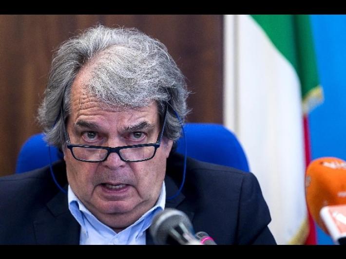 Brunetta lascia Forza Italia