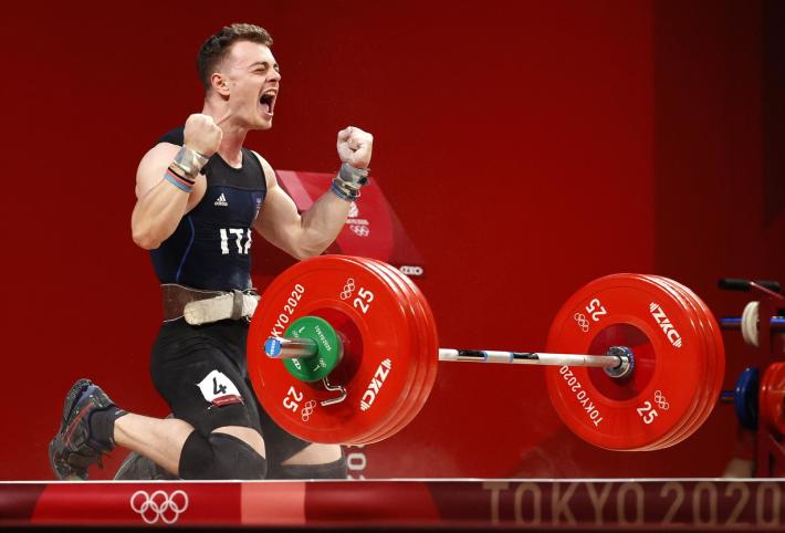 Esclusi dai Giochi pugilato, il sollevamento pesi e il pentathlon moderno