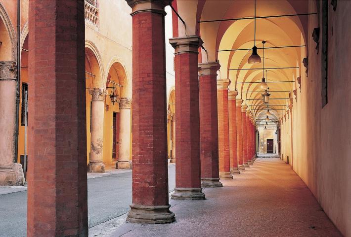 Unesco, portici di Bologna patrimonio dell'umanit&agrave;