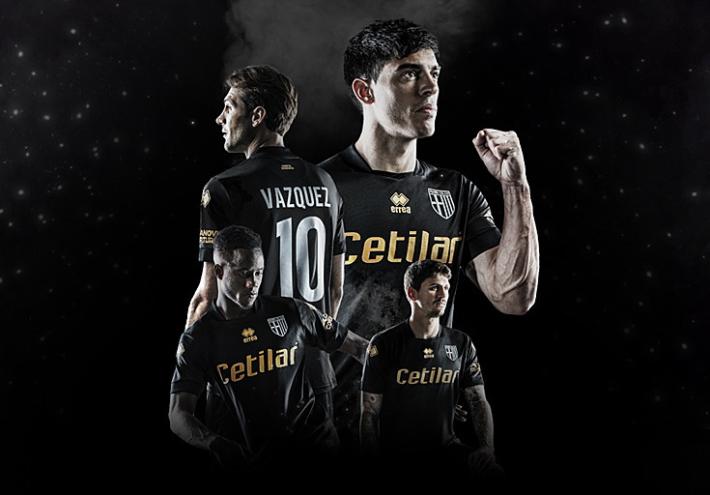 La terza maglia del Parma &egrave;  tutta nera e dedicata alla lotta contro le discriminazioni