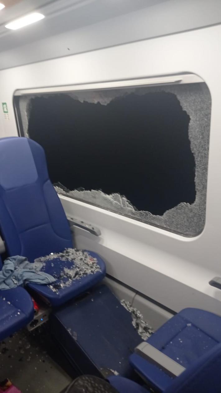 &laquo;Bloccato in treno per ore senza aria e senza aiuti&raquo;