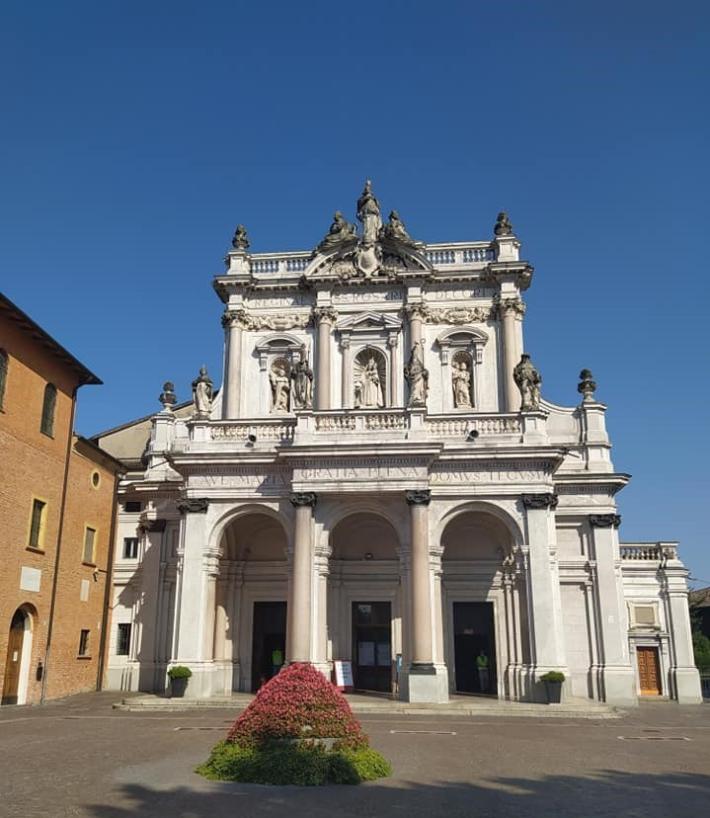 Riferimenti alla legge Zan nell'omelia: una fedele protesta e scrive al priore