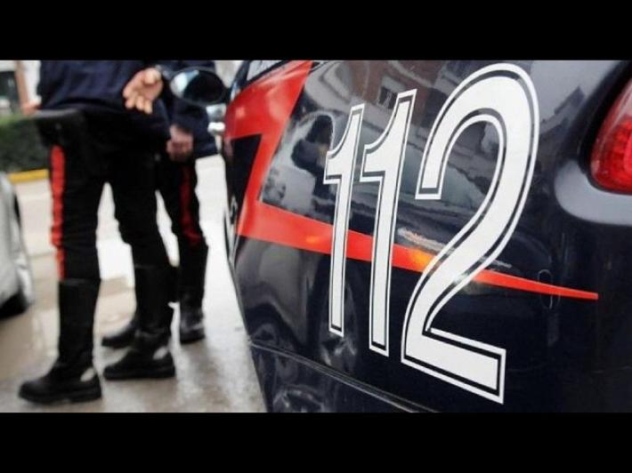 Sotto effetto di droga irrompe nel Comando dei Carabinieri: aveva gi&agrave; fatto una rapina a Parma  due anni fa
