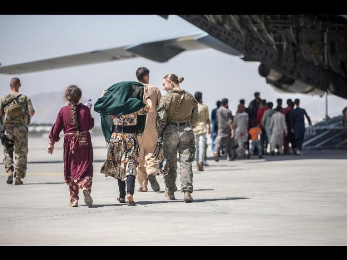 L'Isis rivendica i missili all'aeroporto di Kabul 