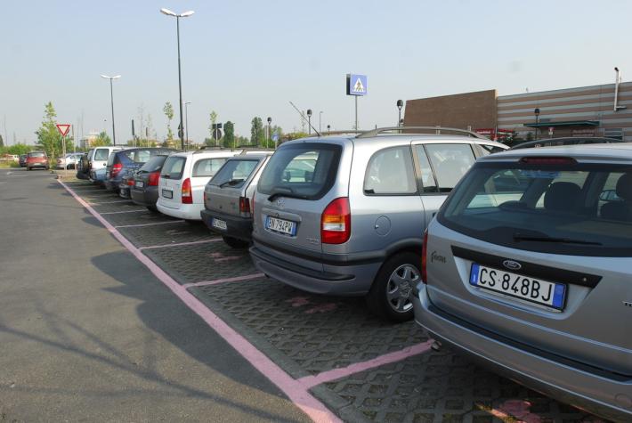 Arrivano multe salate per chi occuper&agrave; i parcheggi riservati a donne in gravidanza e genitori con beb&egrave;