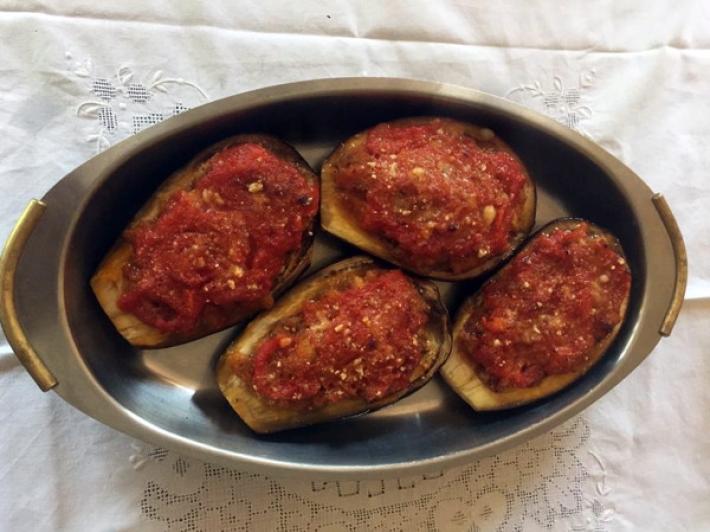 La ricetta - Dalla tradizione le melanzane ripiene