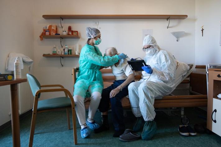  Nel decreto legge approvato in Cdm  obbligo di vaccino per il personale delle Rsa