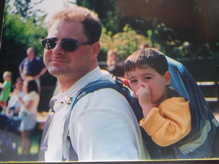 Il cugino di John Bocchi, il tizzanese morto nel rogo: &laquo;Famiglia distrutta, aveva 4 figli&raquo;