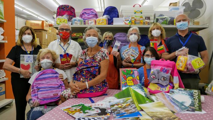 &laquo;Aiutateci a dare uno zaino a tutti gli alunni bisognosi&raquo;