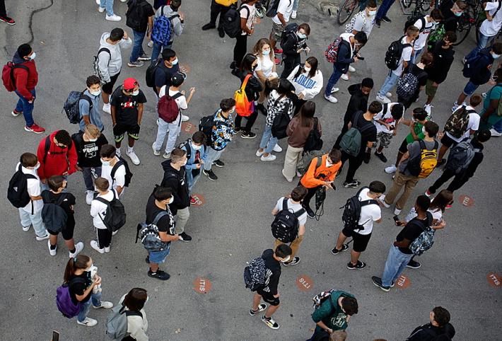 Scuola, il caro-energia si abbatte sul corredo: 588 euro di media (senza i libri)