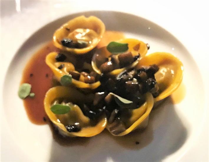 Tortelli di vitellone funghi e maggiorana