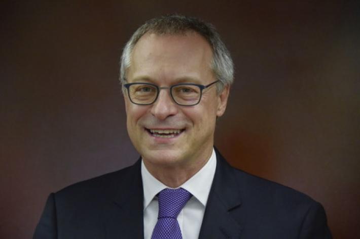 Bonomi: "Il super green pass sia per tutti, anche al lavoro" 