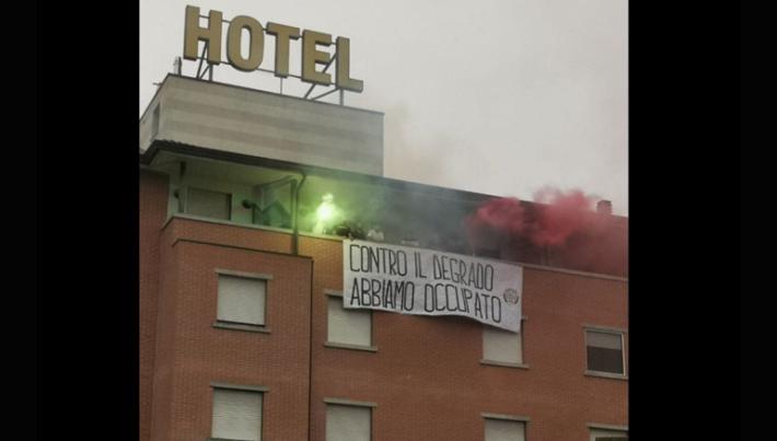 Casapound occupa l'hotel abbandonato a San Leonardo