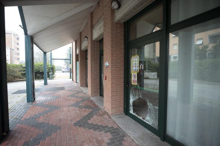 L'albergo abbandonato continua a fare paura