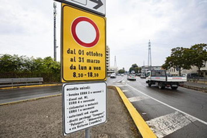 Dal 1^ ottobre tornano in Emilia-Romagna le misure antismog: quasi 9mila le cittadine e i cittadini che hanno gi&agrave; aderito a Move-In, il servizio regionale che consente ai veicoli soggetti a limitazion