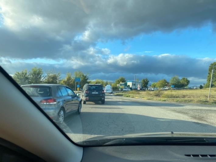 Chiuso il ponte di Maria Luigia: code chilometriche sia sulla via Emilia che sul ponte di Medesano