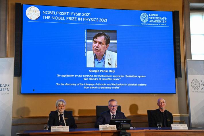 Nobel per la Fisica all'italiano Parisi: premiato per gli studi sui sistemi complessi