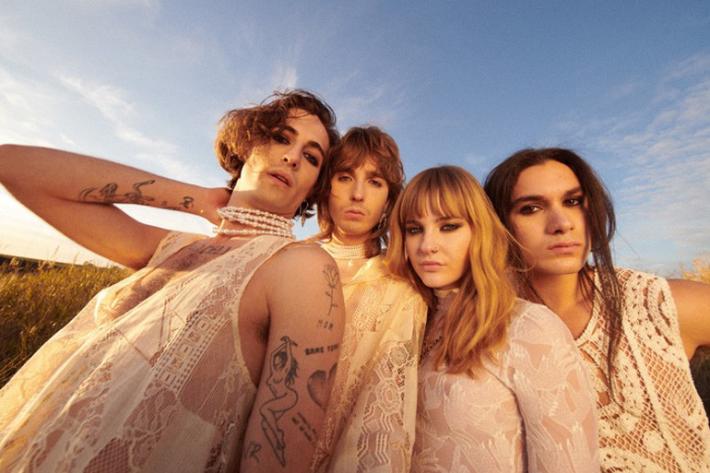 Al via Coachella, Maneskin su palco con big della musica
