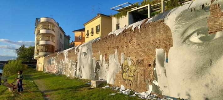 Vandali nella Parma: distrutti i murales dell'Oltretorrente