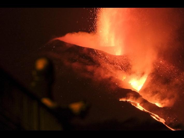 Eruzione alle Canarie: terremoto magnitudo 4,3 a La Palma 