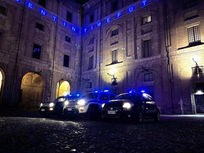 Maxi-controlli: 9 denunce, sequestro di droga e 8 multati. Uno stava urinando contro i muri della Pilotta