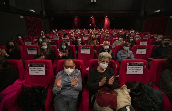 Cinema e teatri: da oggi capienza al 100% Ma Astra e D'Azeglio frenano
