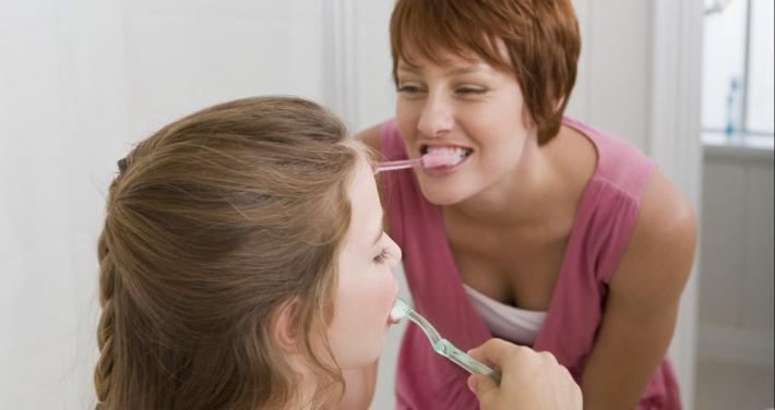 La scarsa igiene orale pu&ograve; favorire il Covid in forma grave